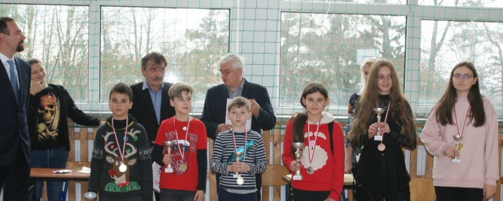 Międzyszkolny turniej szachowy w Szkole Podstawowej im. Mikołaja Bakałarza w Bakałarzewie